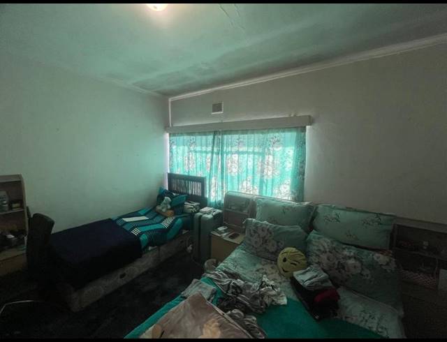 2 BEDROOM APARTMENT FOR SALE IN PAROW VALLEY